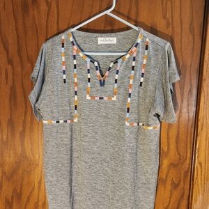 Gray Short Sleeve Top with Colorful Trim